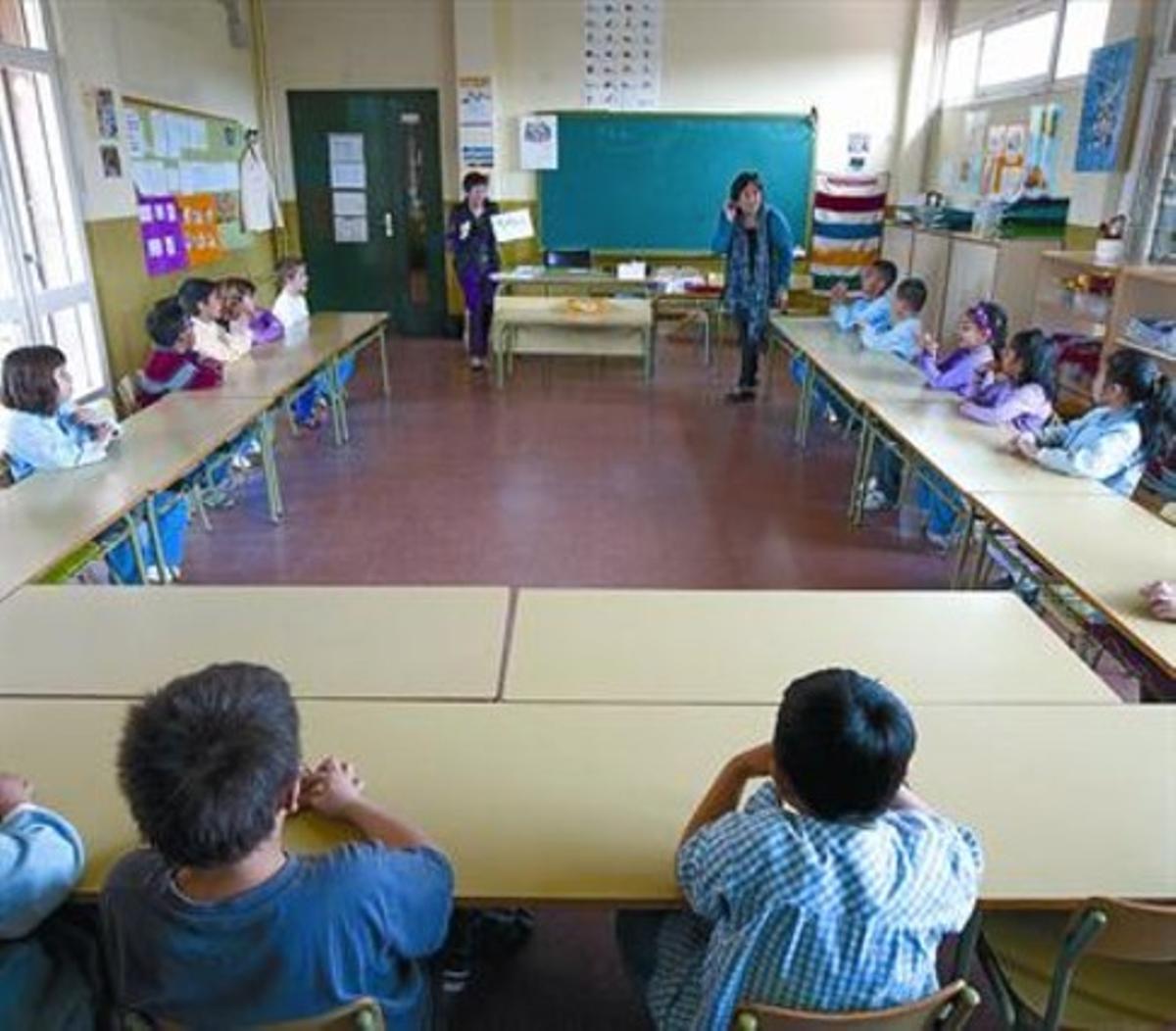 Alumnos en una clase del CEIP Poblenou, de Barcelona.