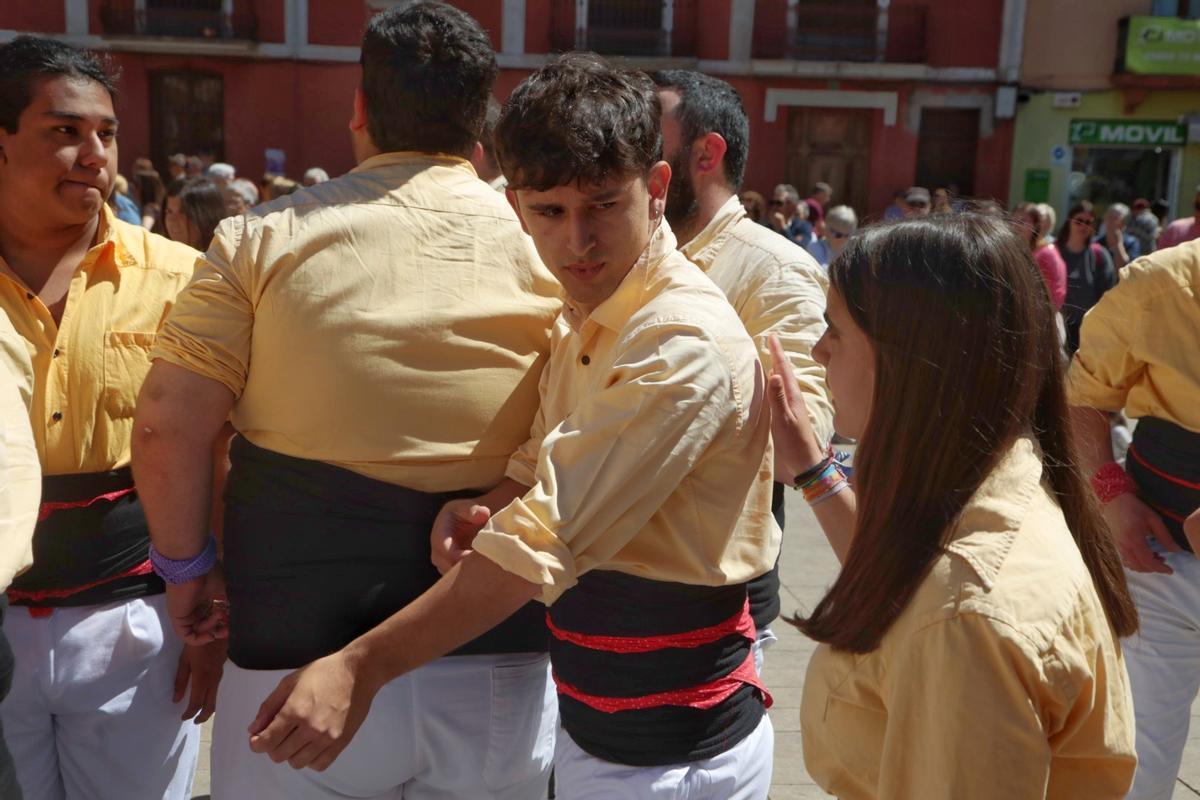 Els 'castells' dels Bordegassos de Vilanova i la Geltrú toman las calles de Vila-real