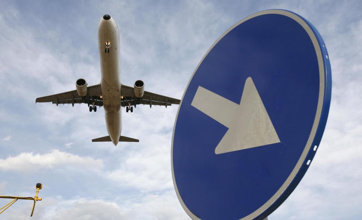 Un avión despegando del Aeropuerto del Prat