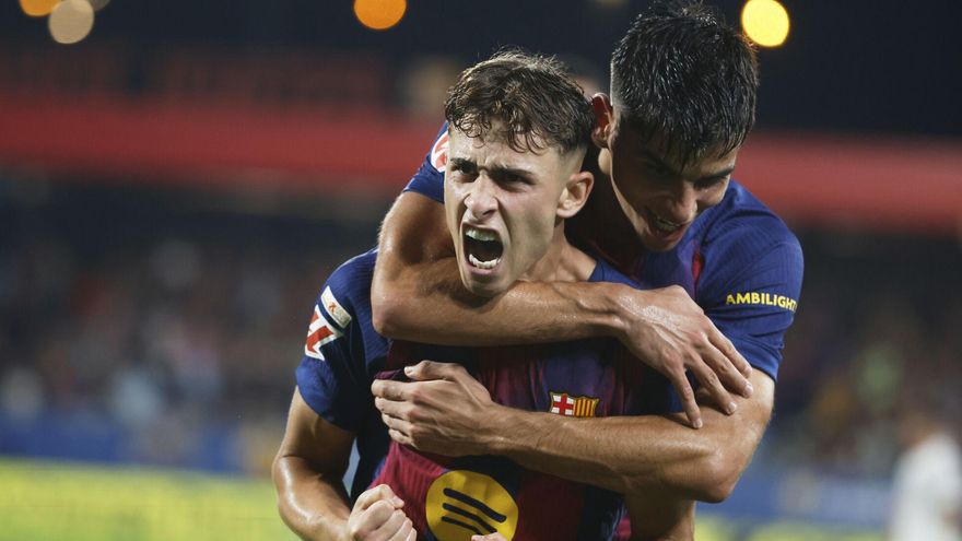 Fermín y Gerard Martín celebrando un gol. Fuente: SPORT Fermín y Gerard Martín