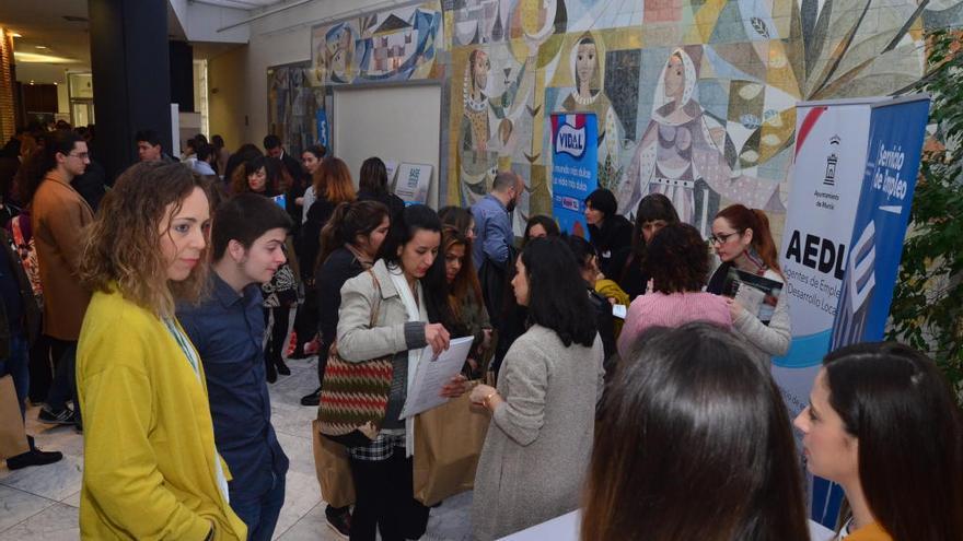 Participantes en la II Feria del Empleo.