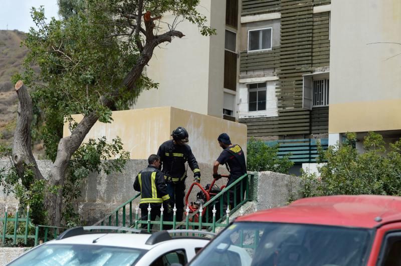 Incendio en un edificio de Jinámar