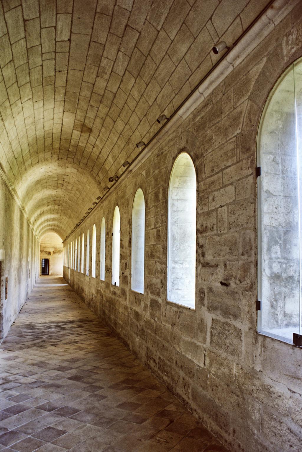 Galerías que en su día fueron recorridos por el Sumo Pontífice en Aviñón.