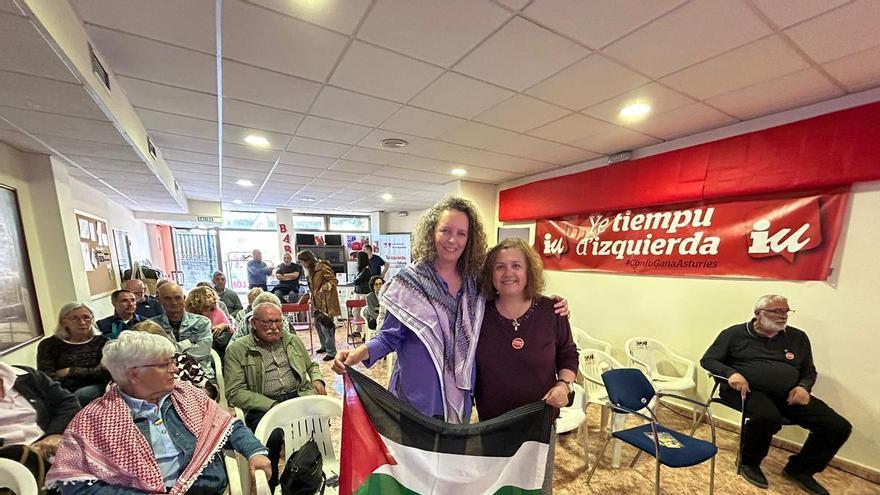 Juani Rishmawi relata en Castrillón el acoso israelí contra las ONG palestinas: "O sales o mueres, el aislamiento es total"