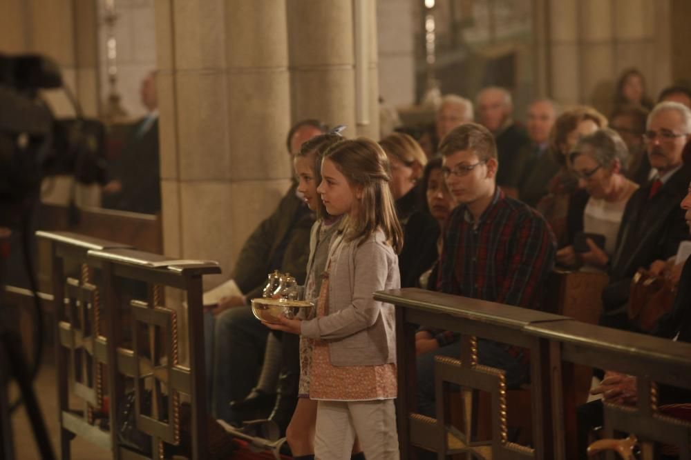 Misa del Día de Todos los Santos oficiada por el arzobispo de Oviedo