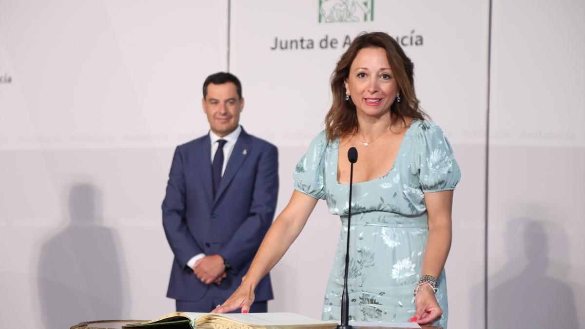 Patricia Navarro jurando su cargo de delegada provincial de la Junta en Málaga.