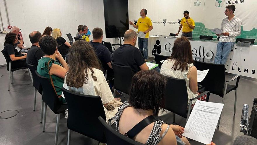 A reunión tivo lugar na sala de prensa do consistorio lalinense.