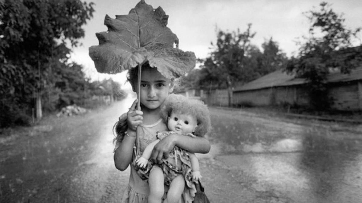 De la serie 'Georgia: bajo la lluvia', de Cristina García Rodero.