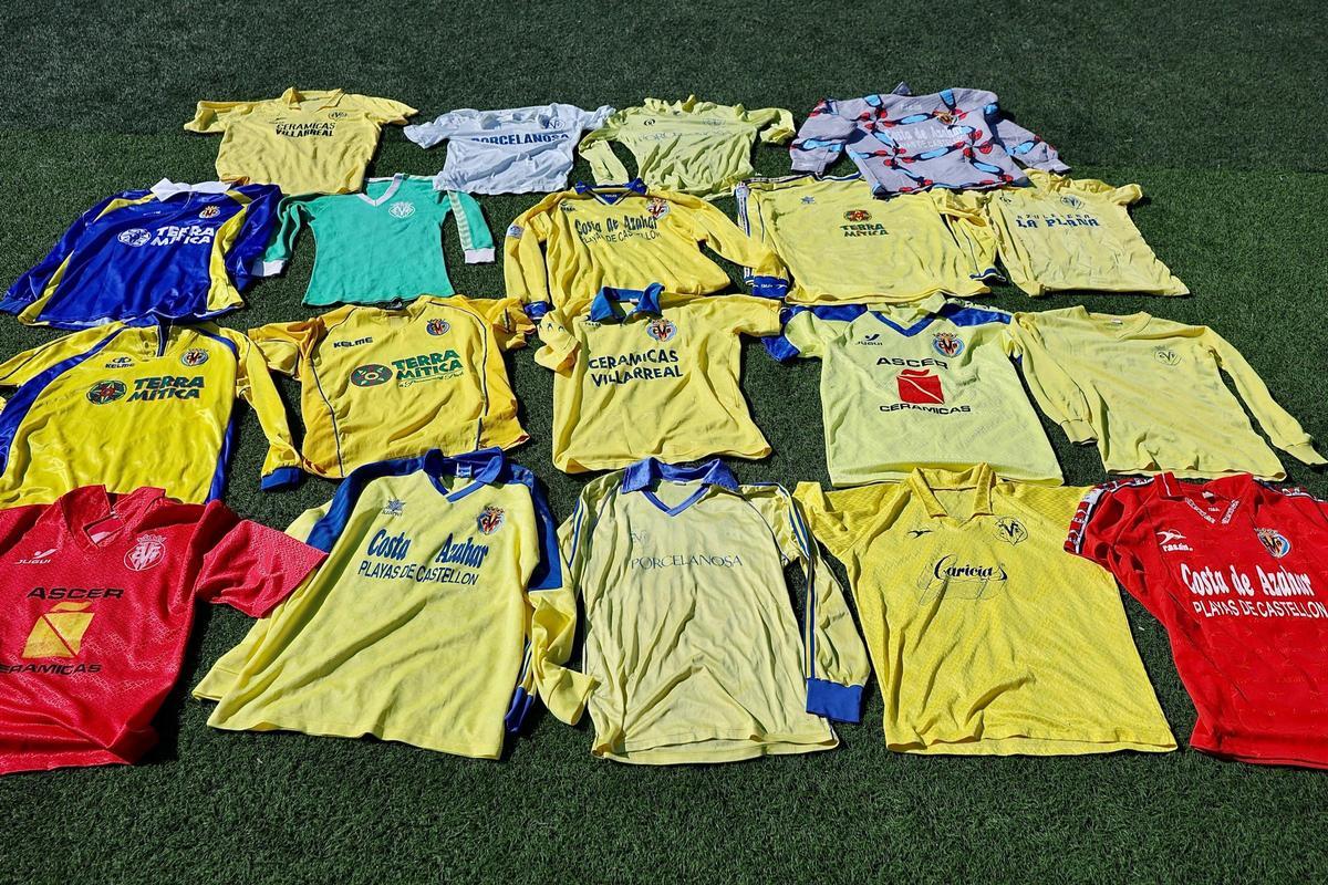 Algunas de las camisetas más emblemáticas de Josep Cabrera.