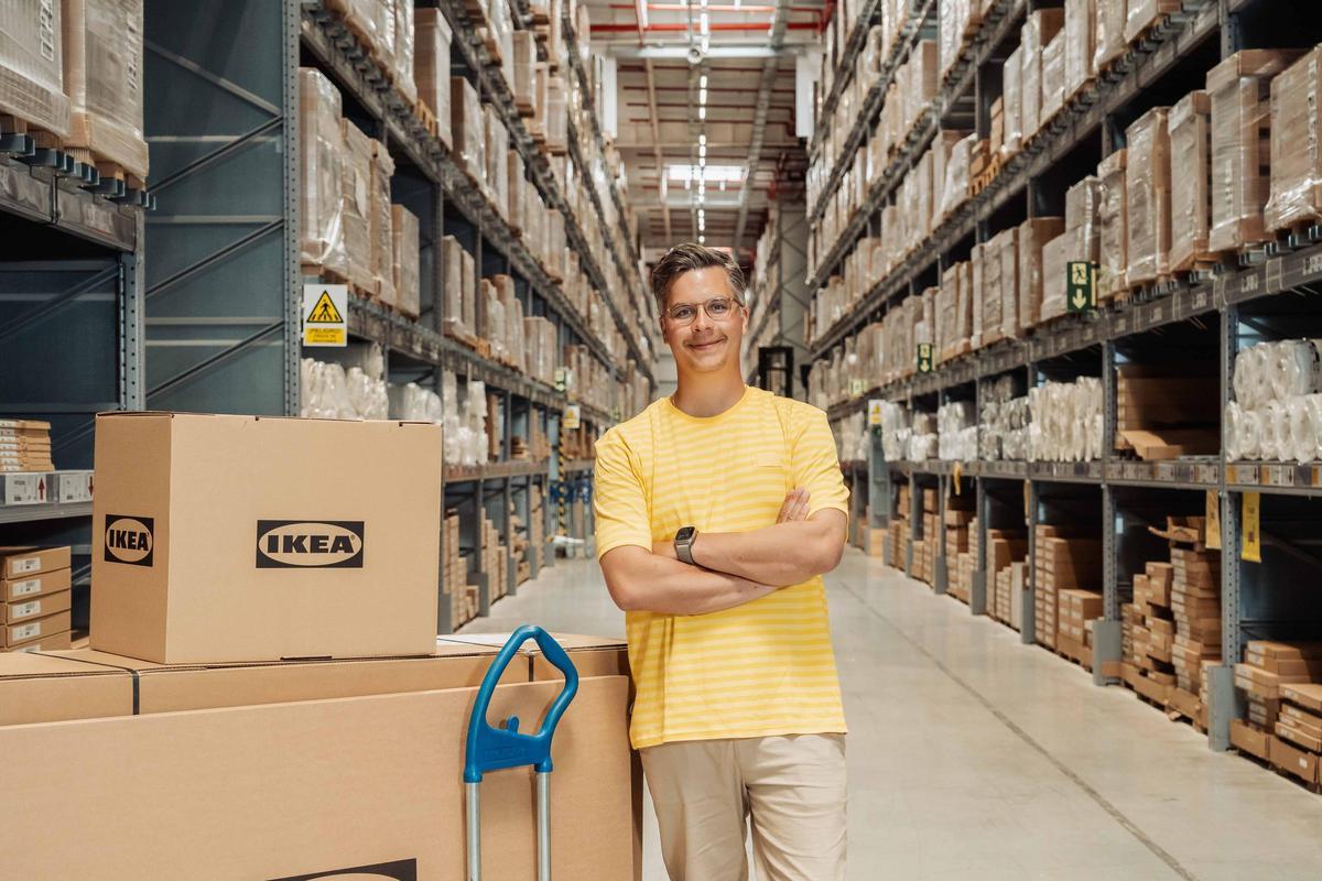 Carl Aaby, CEO de Ikea España, en uno de los almacenes de la compañía