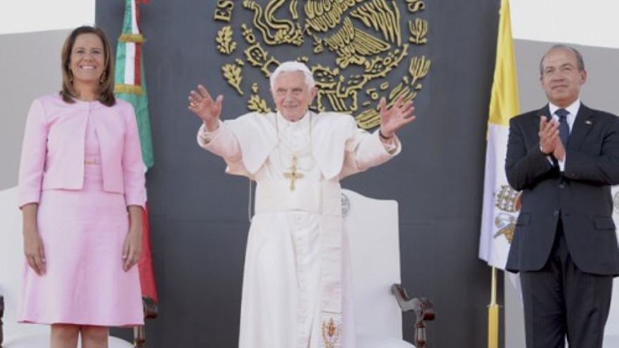 Benedicto XVI insta a luchar contra el narcotráfico