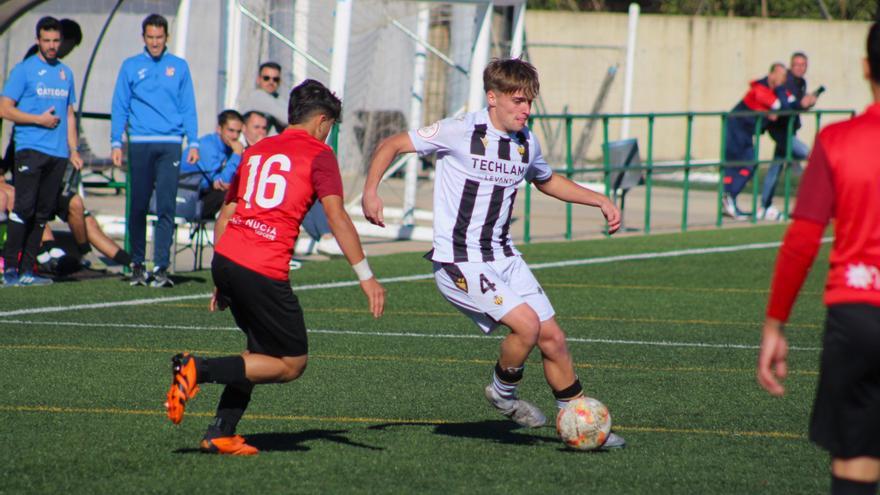 Juveniles: resumen de la jornada | El Castellón supera a un buen La Nucía en el Marquina y se aúpa a lo más alto de la tabla