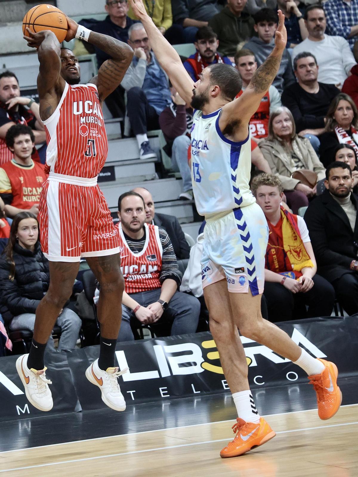 Las mejores imágenes de la victoria del UCAM Murcia frente al Valencia Las mejores imágenes de la victoria del UCAM Murcia frente al Valencia