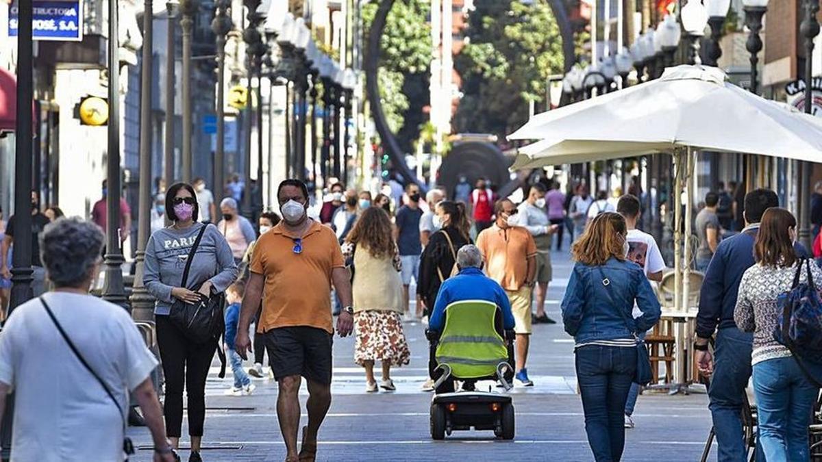 El toque de queda nocturno sigue en Canarias hasta que el Tribunal Supremo decida