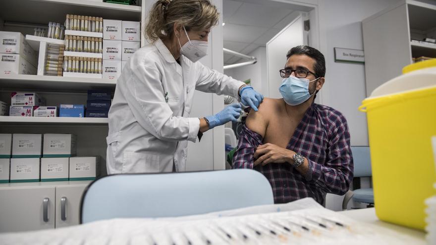 Así ha sido el primer día de vacunación en Cáceres