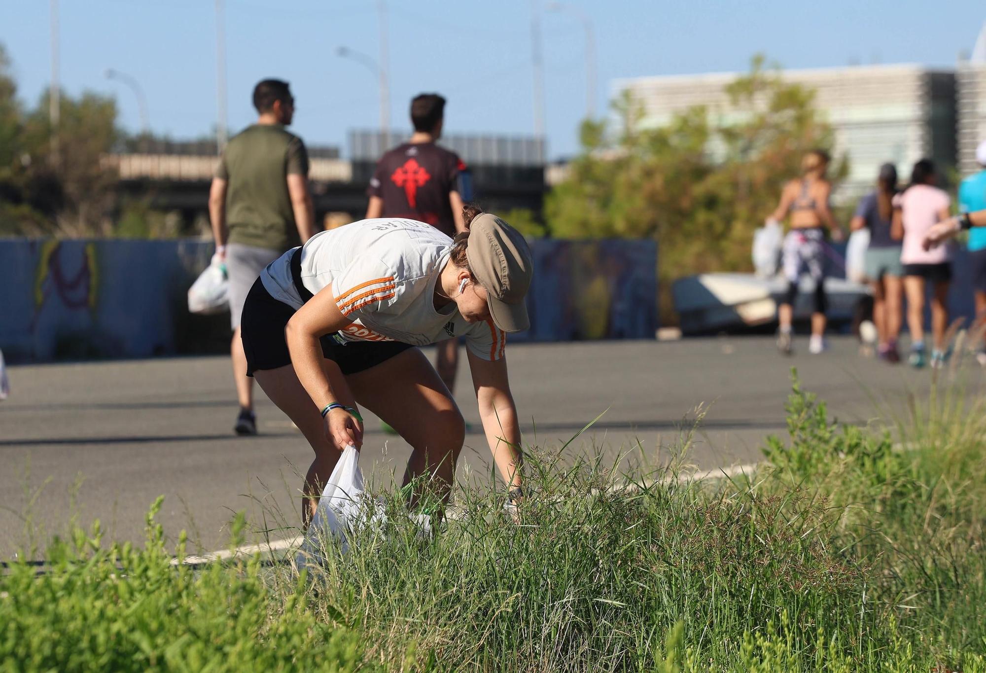 Nationale-Nederlanden Plogging Tour en Valencia que inaugura la Semana Europea del Deporte