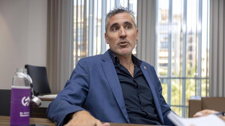 , presidente del Colegio de Médicos de Baleares: «No se puede sustituir a los médicos por figuras que no tienen sus competencias»