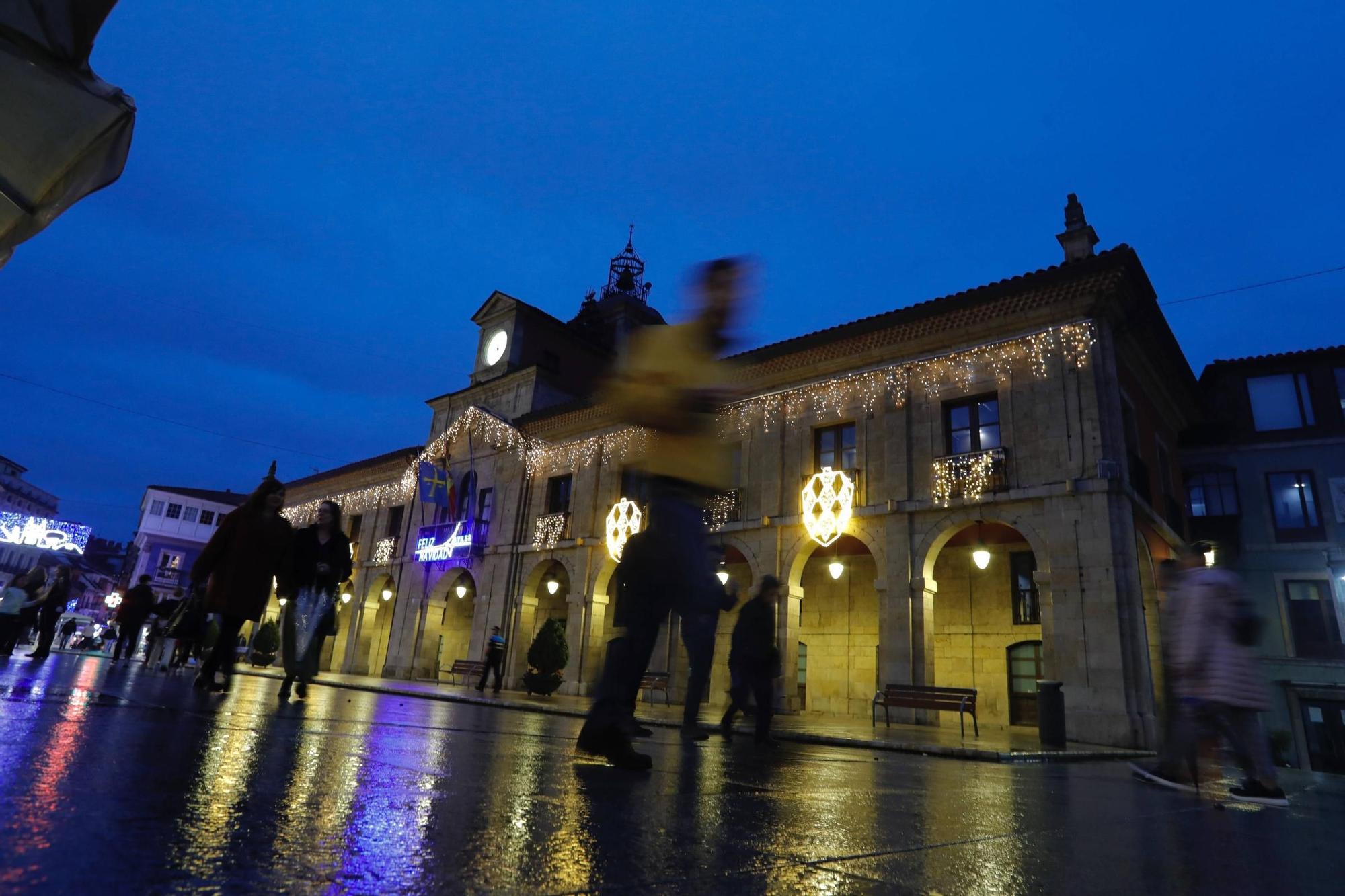 EN IMÁGENES: Asturias y sus visitantes "flipan" a más de 20 grados en Navidad: "Esto no es normal