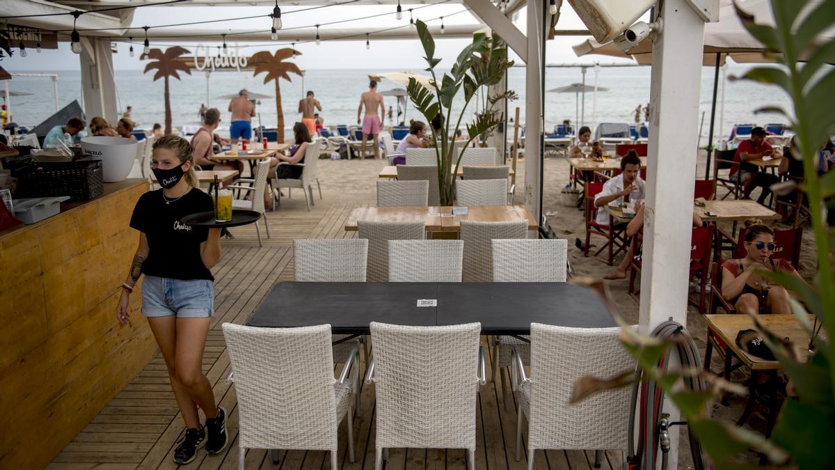 Aspecto del chiringuito El Chalito, en la playa de Castelldefels, el pasado jueves.