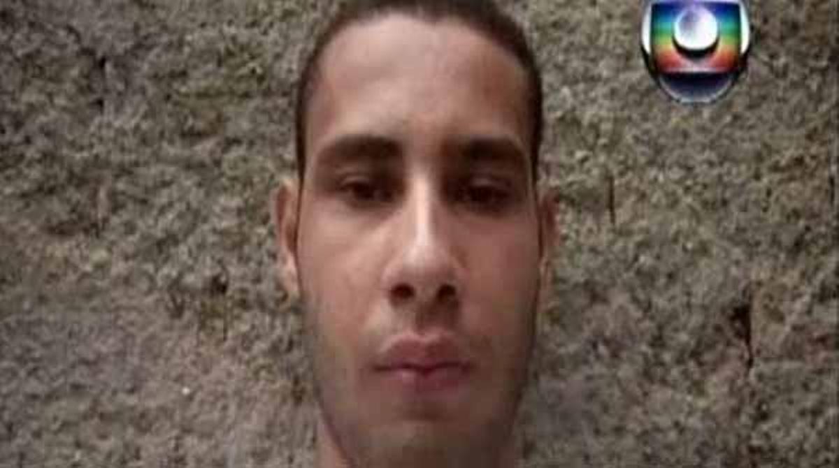 Wellington Menezes de Oliveira, autor de la massacre, va gravar aquest vídeo dos dies abans de protagonitzar el tiroteig en una escola de Rio de Janeiro.