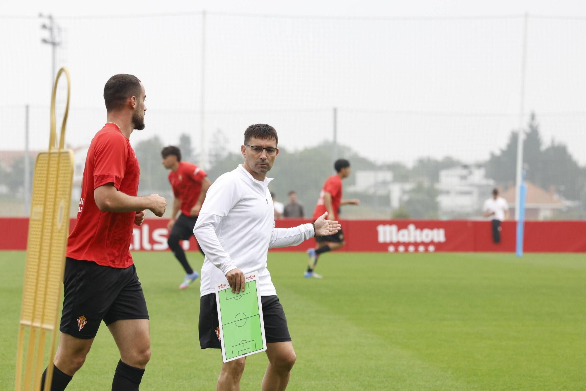 EN IMÁGENES: Primer entrenamiento de Sporting tras el regreso de las vacaciones