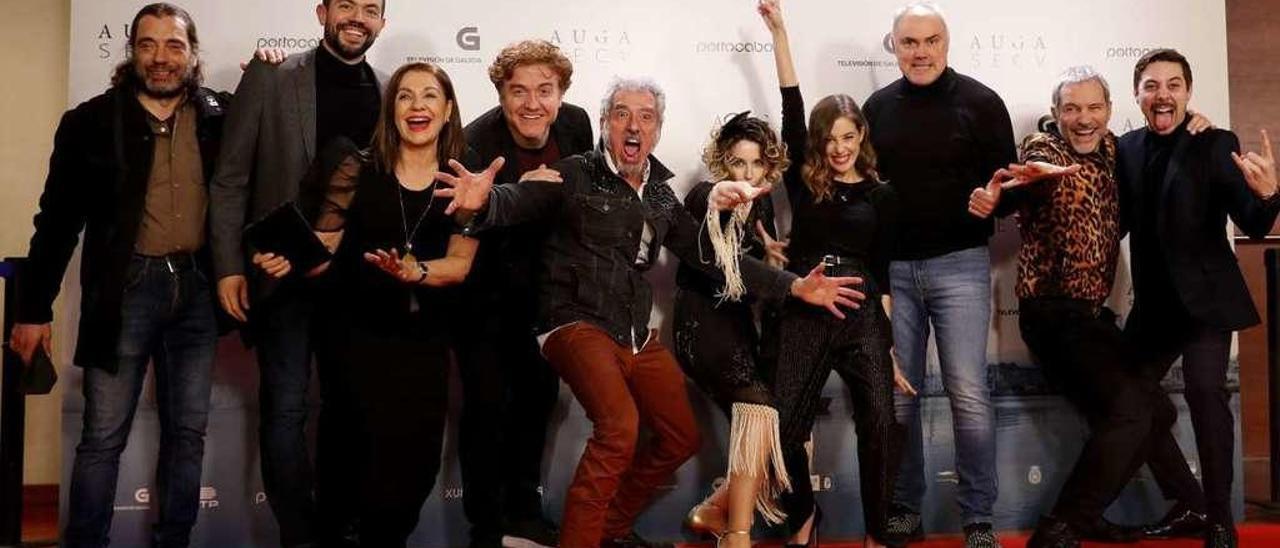 Los actores de &quot;Auga Seca&quot; en el &#039;photocall&#039;.  // J. Lores