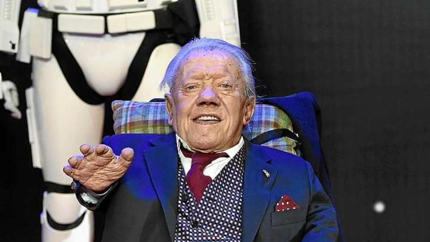 Mor als 83 anys l&#039;actor que va donar vida al robot R2-D2 de la &quot;Guerra de les Galàxies&quot;