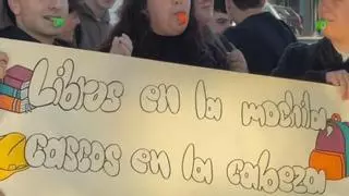 Los alumnos del Isaac Peral en Cartagena se manifiestan para exigir soluciones urgentes