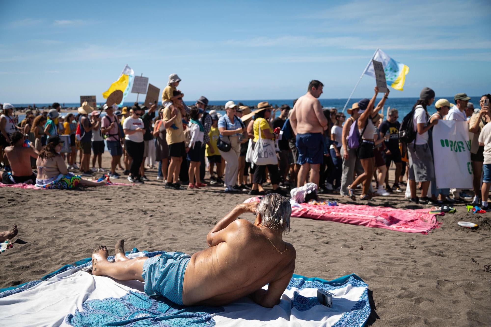 Todas las imágenes de la manifestación del 20-O en Tenerife