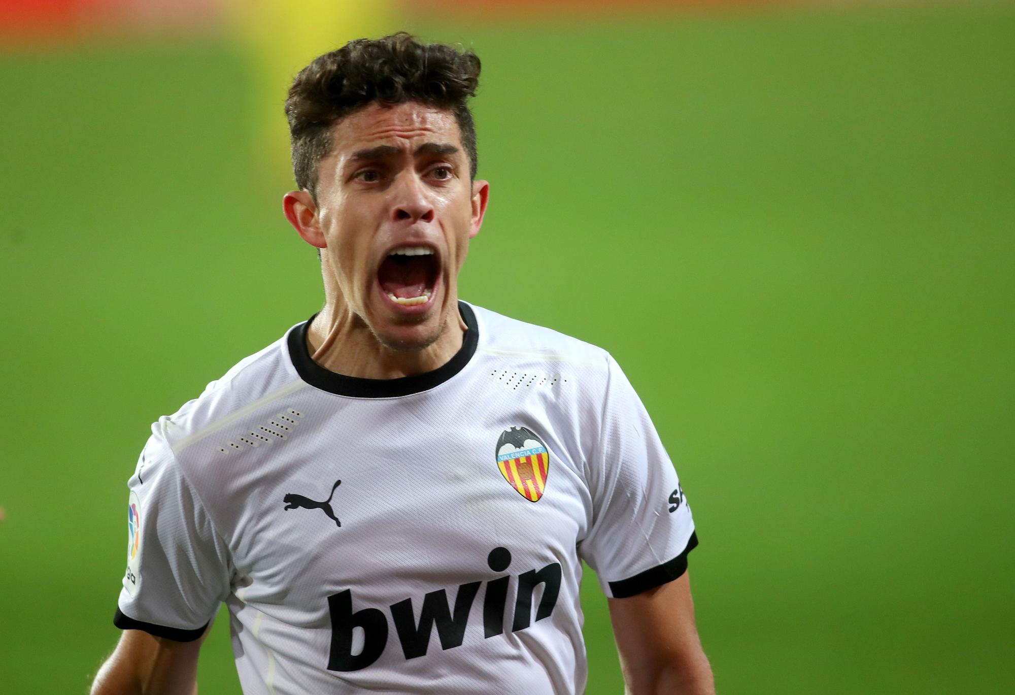 Gabriel Paulista, 1.664 minutos.jpg