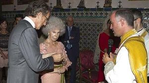 Cayetana ha ballat unes sevillanes mentre el seu marit la contemplava.