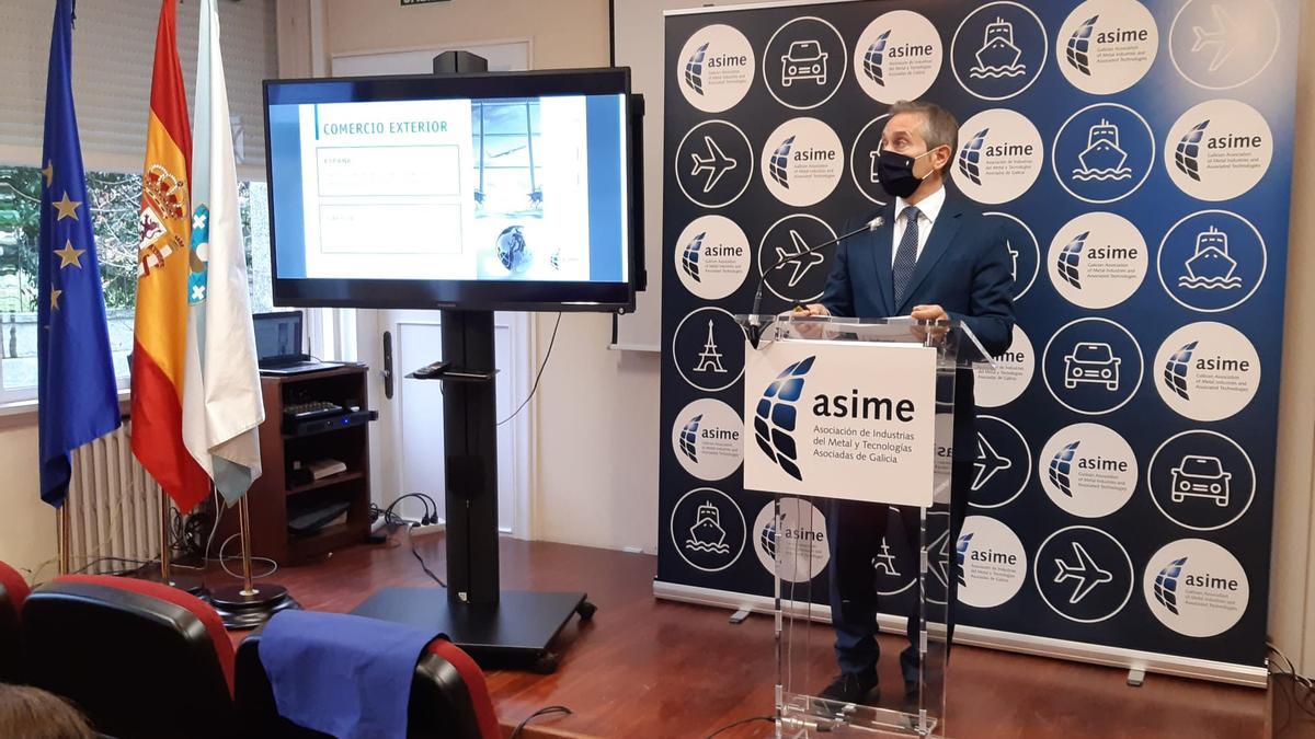 Enrique Mallón, durante la presentación en la sede de Asime.