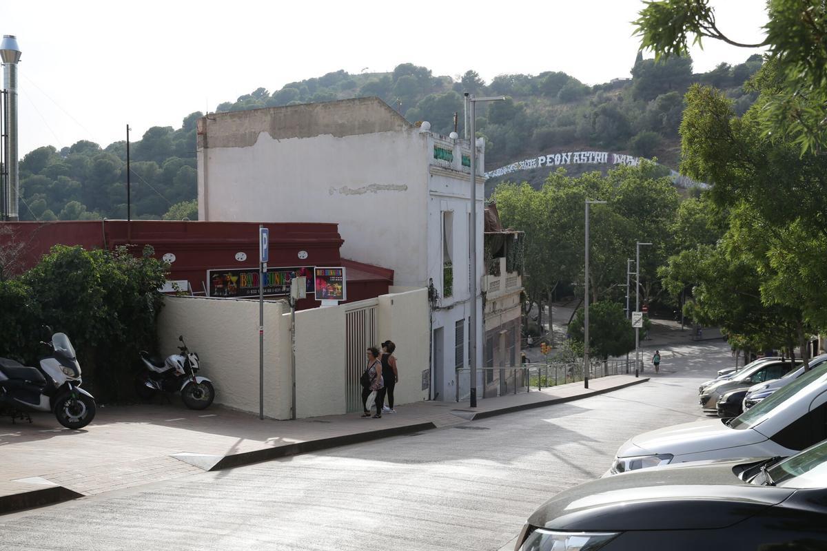 Zona de la calle Mühlberg, en el barrio del Carmel de Barcelona, donde se produjo el atropello.