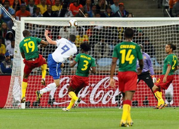 Camerún 1 - Holanda 2