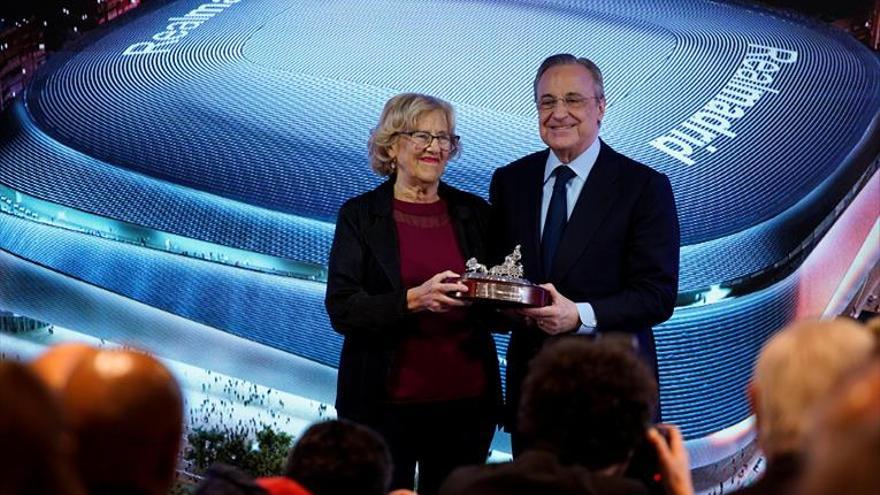 Florentino presenta su fichaje, el Bernabéu más vanguardista