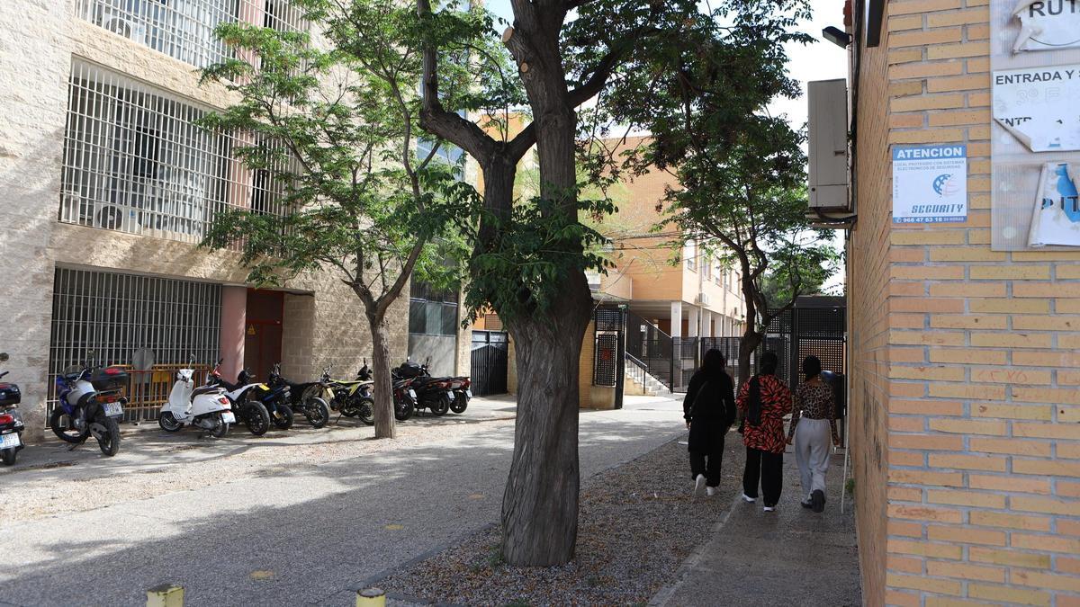 Espacio en que se levantará la nueva sección del centro de salud de San Diego.