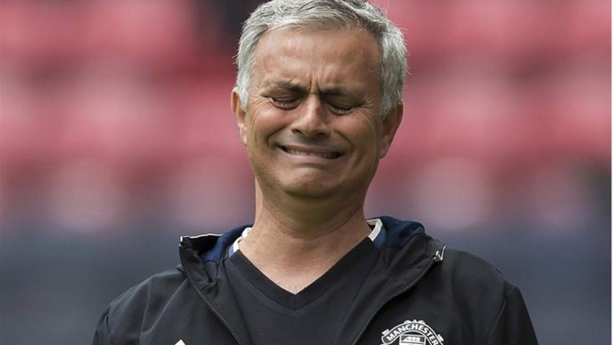 Jose Mourinho, en una reacción muy típica del técnico luso