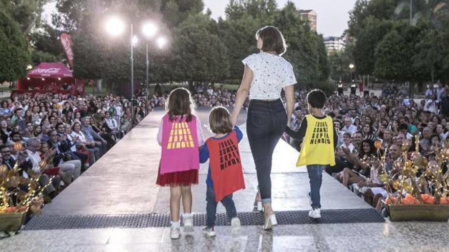 Los niños de la Unidad de Oncología Infantil se convirtieron, ayer, en modelos por un día.