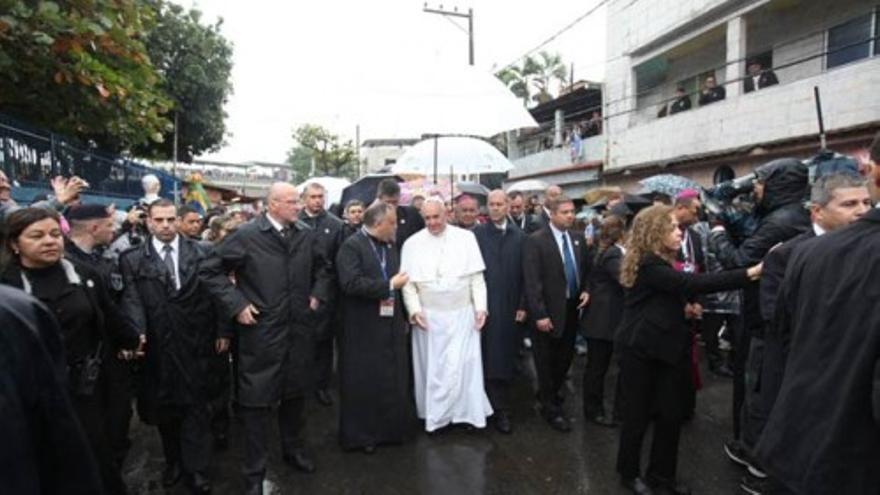 El Papa Francisco, cercano con los que le necesitan