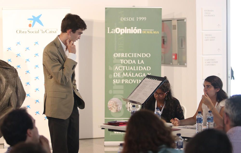 Tres alumnos del Sunny View School ganan la II edición del Torneo Municipal de Debate de Málaga