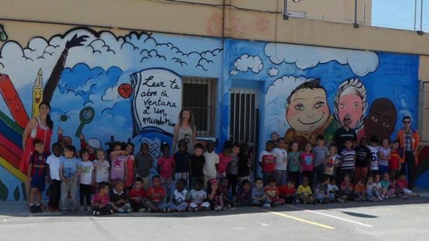 Nuevo mural en el colegio Ntra. Sra. de la Paz de Alicante