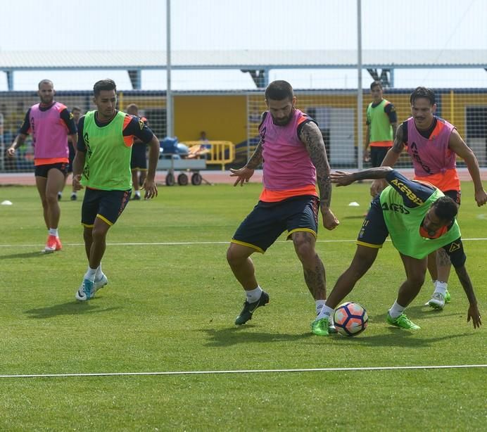 ENTRENAMIENTO UD LAS PALMAS 090515 EL HORNILLO