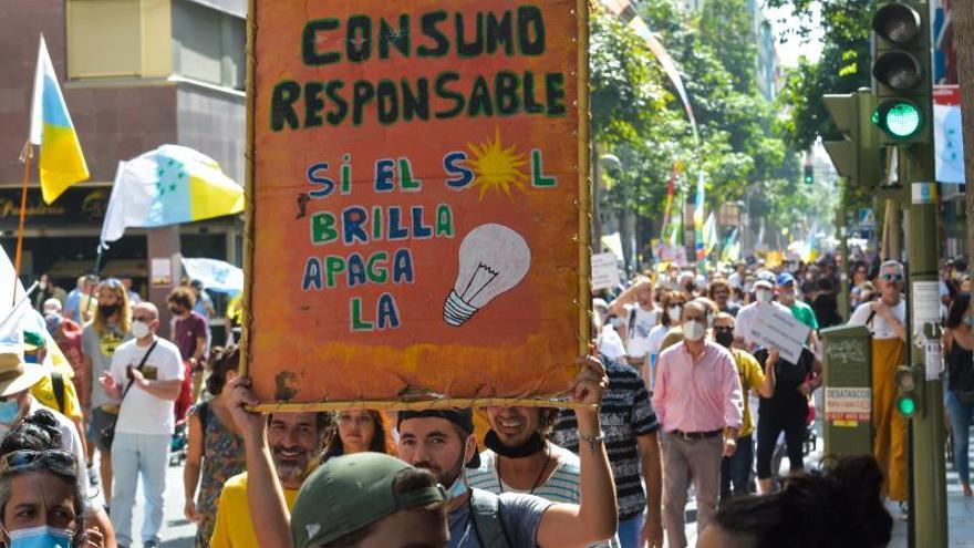 Manifestación contra Chira-Soria