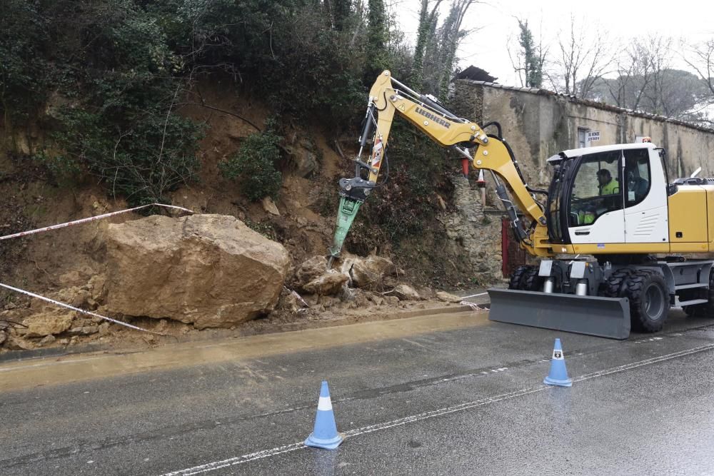 Esllavissada al carrer del Carme.