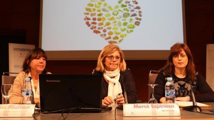 Mercedes Fournier, Mercè Espinosa y Marilina Ribas, durante la conferencia.