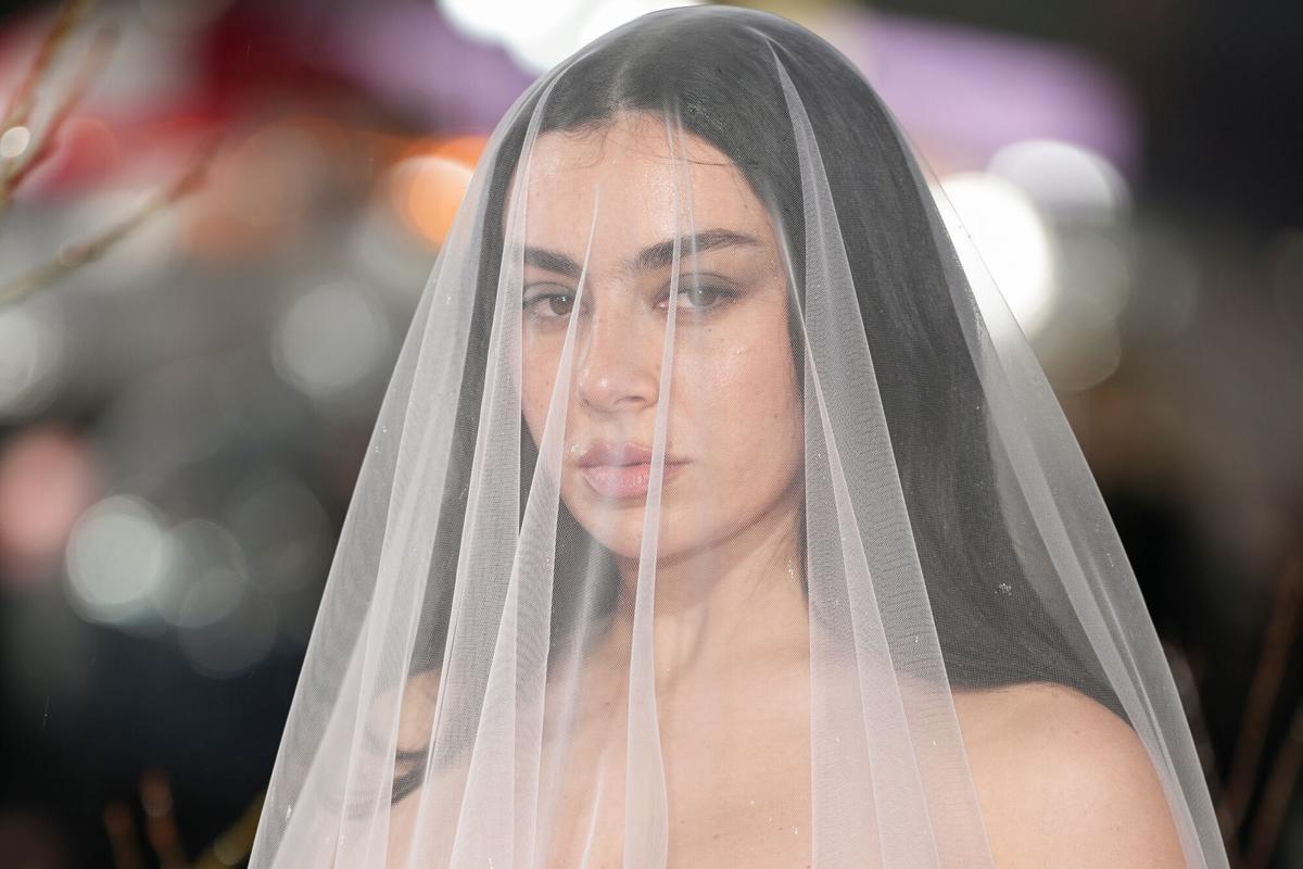 Charli XCX, en la 'prémière' de 'Cumbres borrascosas' el 5 de febrero en Londres