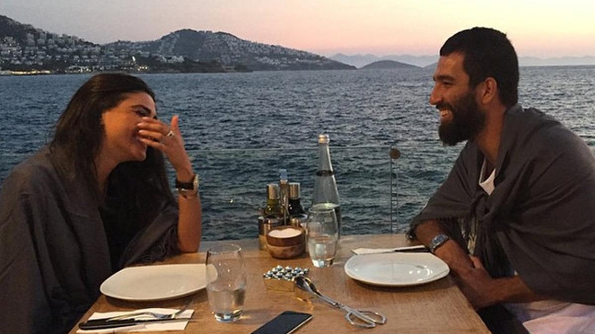 Arda Turan disfruta de sus vacaciones