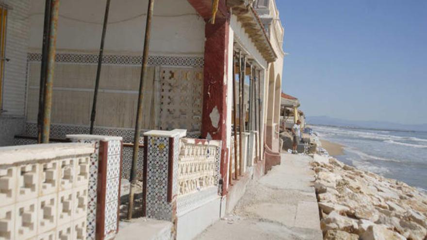 Los vecinos de Babilonia urgen a Costas regenerar la playa