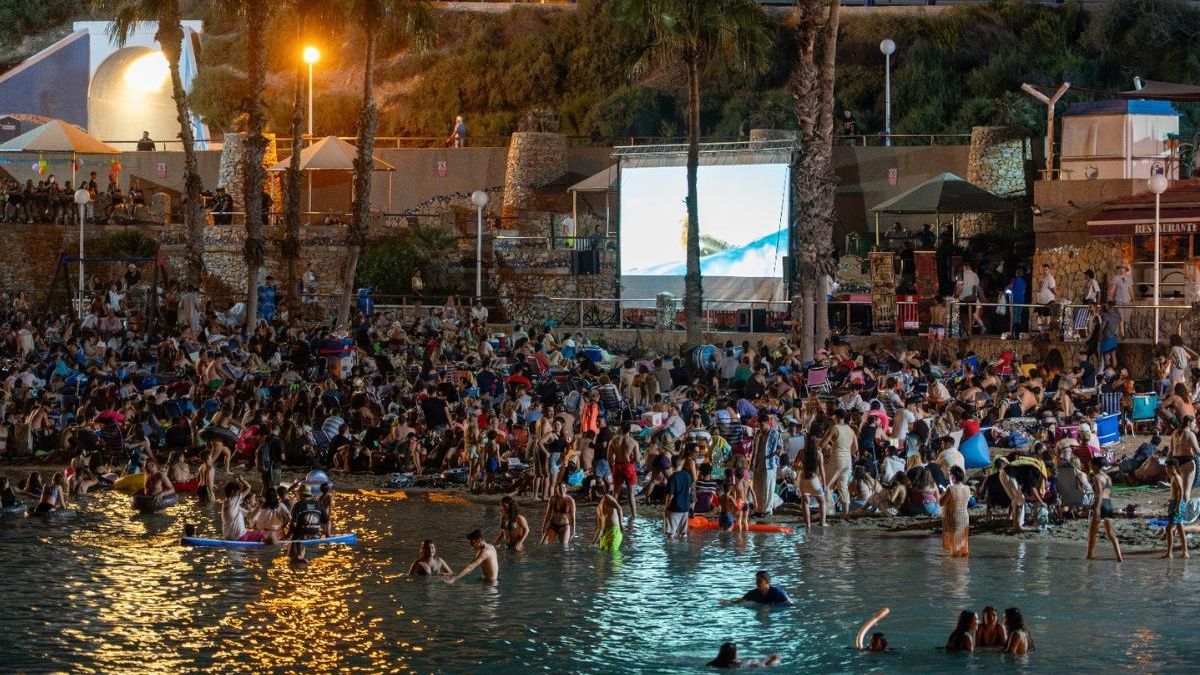 Proyección inmersiva de 'Infierno Azul' en Cala Cortina.
