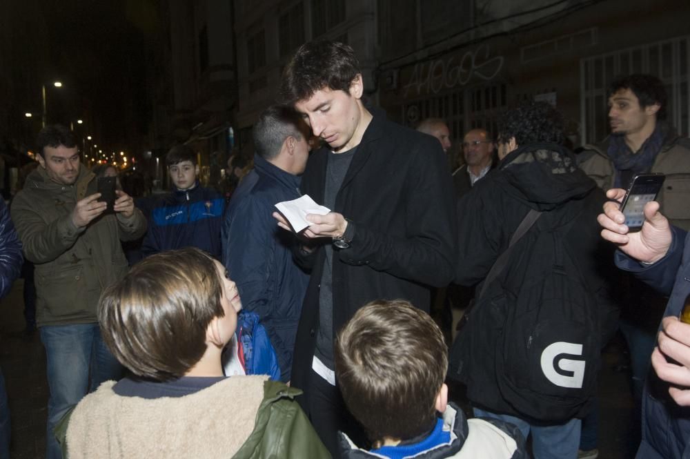 Pedro Mosquera, con su peña en el Galicia Gaiteira